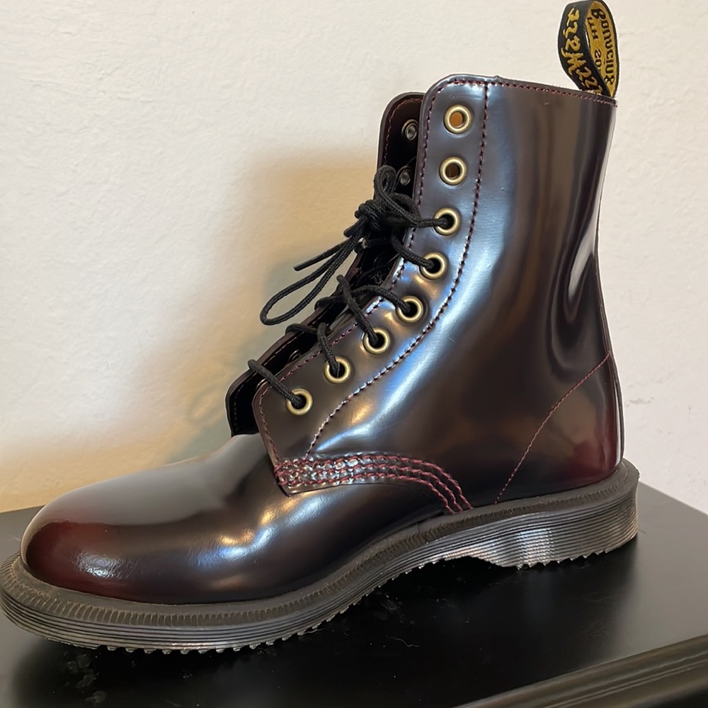 Like New Dr. Martens 1460 Boot
